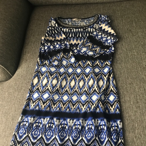 Patterned Dress - Picture 1 of 2